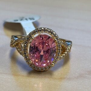 NWOT-18K Gold Filled Pink Oval CZ Halo Ring | Size 6